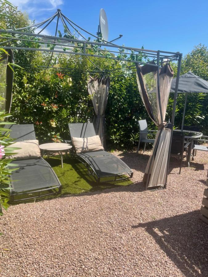 Magic Mobile Montourey, 3 Chambres, 2 Salles De Bain, Piscine Disponible Sur Place Ferienpark